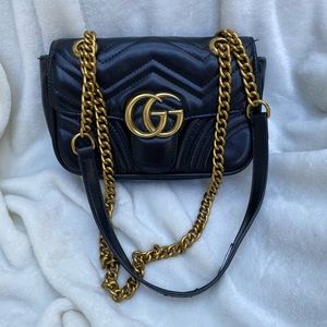 Designer Style GG Marmont Mini Matelassé Shoulder Bag